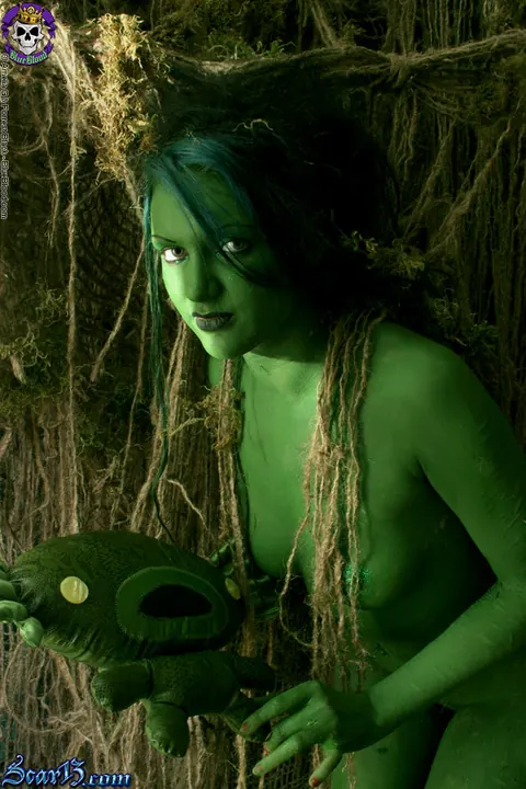 MILF in Cosplay Poses Naked in the Forest – photo 6 of 15
