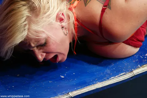 Kym Wilde & Xana Star: Blonde MILF Dominates Petite Brunette in BDSM – photo 10 of 21