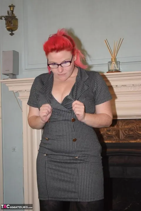 Mollie Foxxx: British BBW Redhead Strips Out of Her Skirt and Crotchless Pantyhose – photo 12 of 16