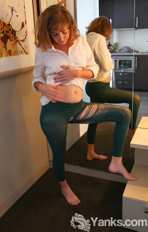 Thick Redhead Rubs Her Hairy Pussy in Front of a Mirror in Panties – photo 6 of 17