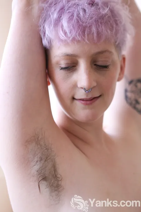 Busty BBW Bares Hairy Armpits and Fingers Her Bush – photo 11 of 15