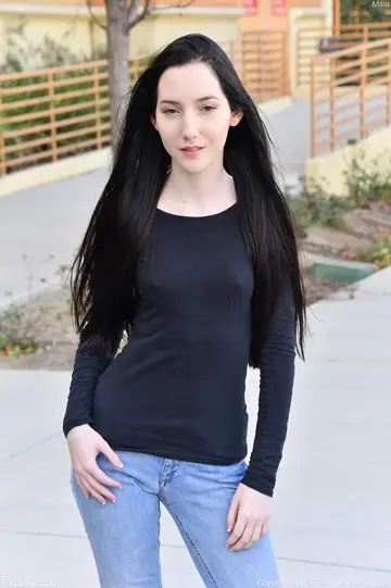 Slim Woman Flashes Her Tits and Spreads Her Pussy Outdoors