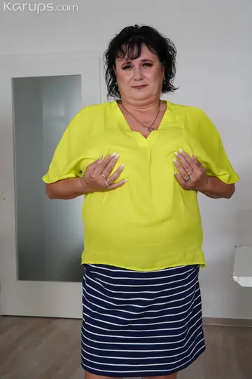 BBW MILF Kneads Big Natural Tits and Toys Her Shaved Pussy