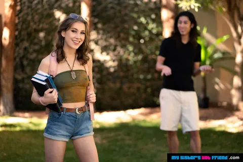 Fiona Sprouts: Blonde PAWG Sucks and Rides Outdoors in Shorts – photo 12 of 21