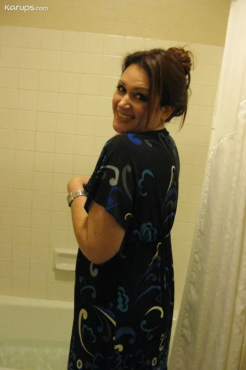 Ryan Edel: Mature Redhead PAWG with Big Tits Poses in the Bathroom – photo 3 of 20
