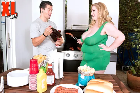 Reyna Mae: Blonde BBW Sucks Cock, Gives a Titjob and Takes a Cumshot – photo 1 of 16