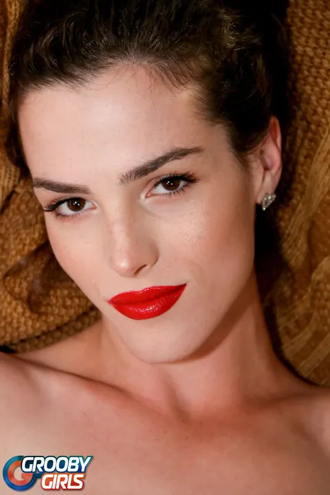 Trans Woman Poses Nude for Erotic Photo Set – photo 13 of 16