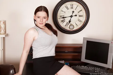 Ely Louise: Thick Brunette with Big Tits Strips Off Her Lingerie and Spreads Her Legs – photo 1 of 16
