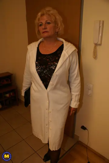Mature European Woman with Huge Juggs Fingers and Uses a Dildo