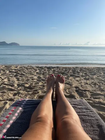 Sweet Susi – European Blonde MILF Shows Her Feet on the Beach