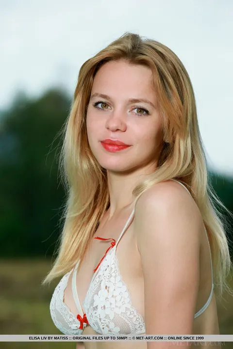 Elisa Liv: Blonde in Lingerie Strips and Spreads on a Forest Blanket – photo 1 of 18