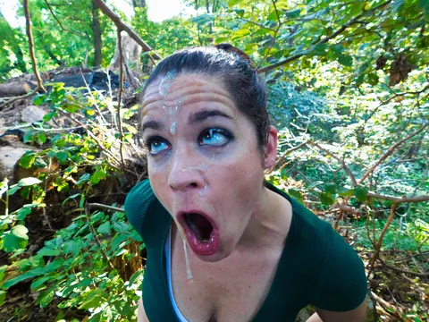 Sammi Starfish: Brunette MILF Gets Fucked Outdoors Until He Finishes – photo 12 of 15