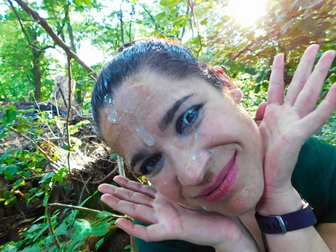 Sammi Starfish: Brunette MILF Gets Fucked Outdoors Until He Finishes – photo 5 of 15