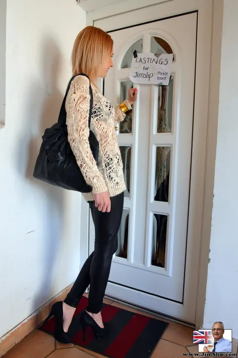 British PAWG Strips and Fucks a Man – photo 6 of 21