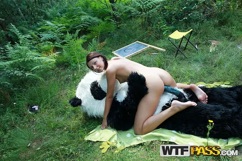Petite Brunette Takes Anal Outdoors and Gets a Facial – photo 7 of 16