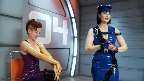 Ingrid Mouth: Redhead with Short Hair in Latex Dominates Bound Partner – photo 10 of 16