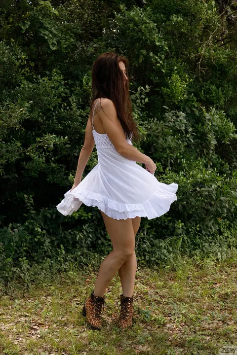 Vyness Lucero: Tall Latina Amateur with Big Natural Tits Models Outdoors in a Dress – photo 2 of 13