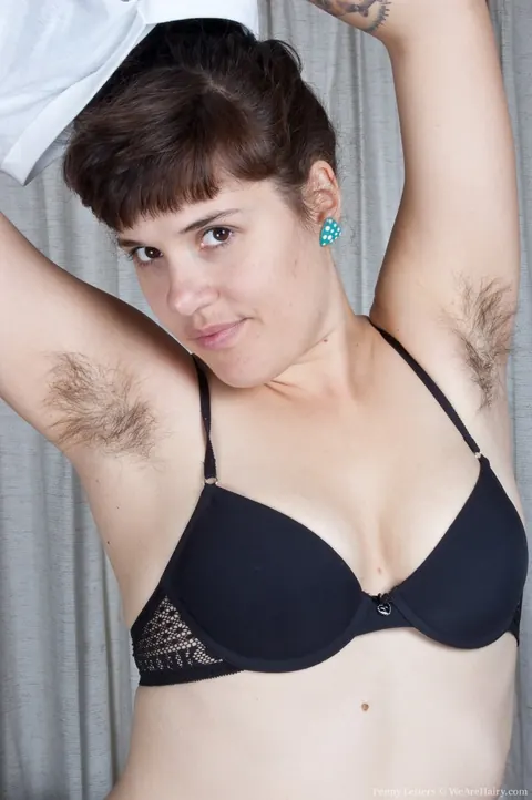 Penny Letters: Brunette with Short Hair Spreads Her Hairy Pussy and Shows Armpits – photo 5 of 21