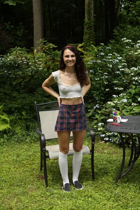 Liz Jordan: Slim Brunette with Natural Tits Spreads Outdoors in Socks – photo 2 of 21