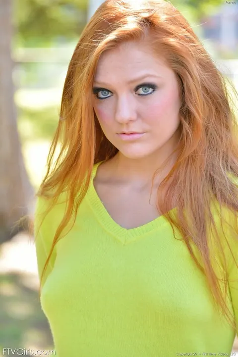 Farrah Flower: Tall Thick Redhead in a Skirt Does a Handstand and Spreads Her Legs – photo 6 of 16