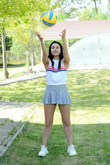 Tall Brunette Spreads Her Legs Outdoors