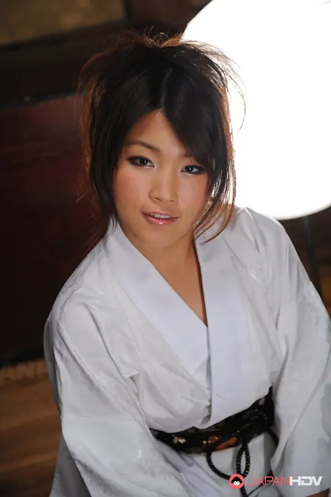 Japanese Brunette Opens Kimono and Poses Nude – photo 4 of 15