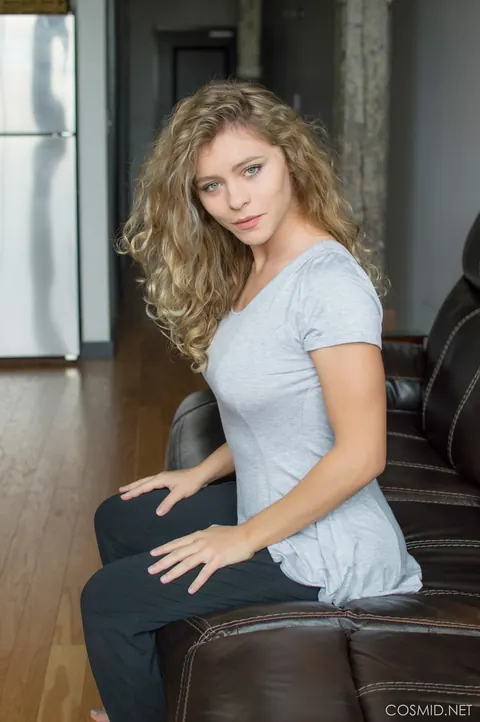 Alice Antoinette: Curly Blonde PAWG Strips Out of Her Panties for Her Debut – photo 1 of 16