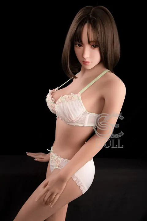 Woman Undresses Fully and Shows Her Shaved Pussy – photo 8 of 21