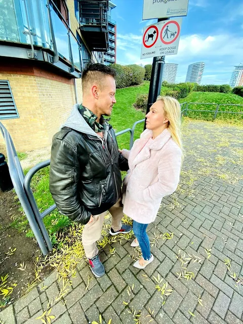 Amber Deen: Thick Blonde British Babe Takes Anal Doggy Style in Jeans – photo 4 of 15