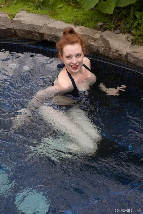 Misha Lowe: Pale Redhead Strips Out of Her Bikini in the Hot Tub – photo 2 of 16