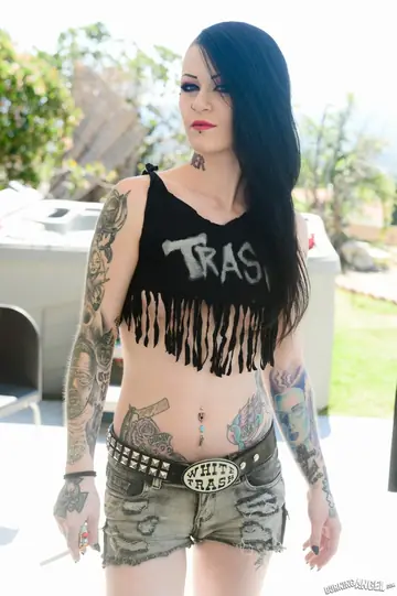 Mallory Maneater