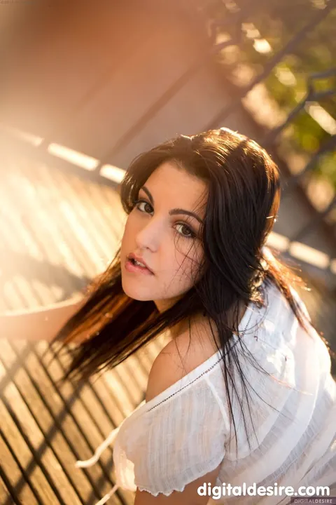 Rachael Madori: Brunette Reveals Tattoo and Arches Back Nude – photo 16 of 21