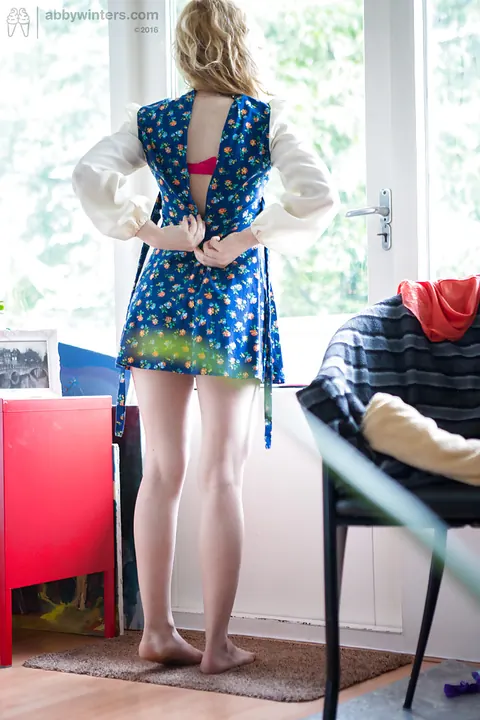 European Amateur in a Skirt Shows Her Hairy Pussy – photo 13 of 16