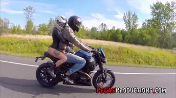 Vyxen Steel – Busty Tattooed Brunette Gets Fucked and Jizzed Outdoors