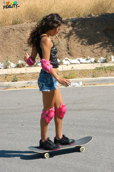 Ariana Fox: Skinny Latina in Denim Shorts Shows Off Her Ass Outdoors – photo 8 of 17