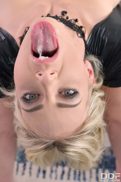 Nathaly Cherie: European Blonde MILF Takes Anal from Her Boss in the Office – photo 16 of 16