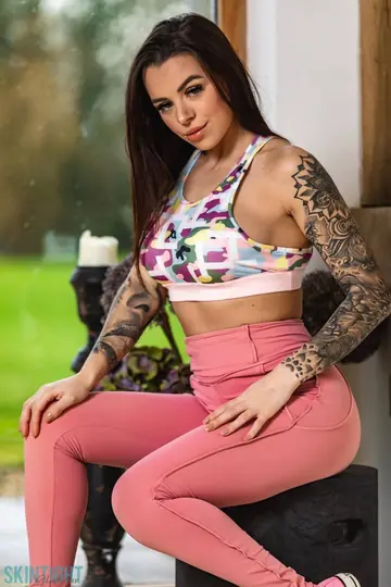 Busty Tattooed Brunette Strips Out of Her Yoga Pants and Sneakers