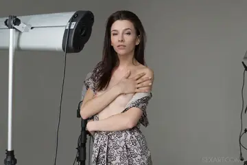 PAWG Brunette Strips Naked and Spreads