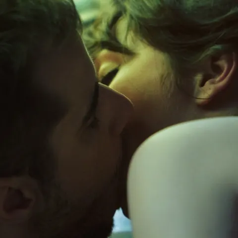 Miriam Prado: European Brunette Enjoys Pussy Licking While Kissing – photo 12 of 18