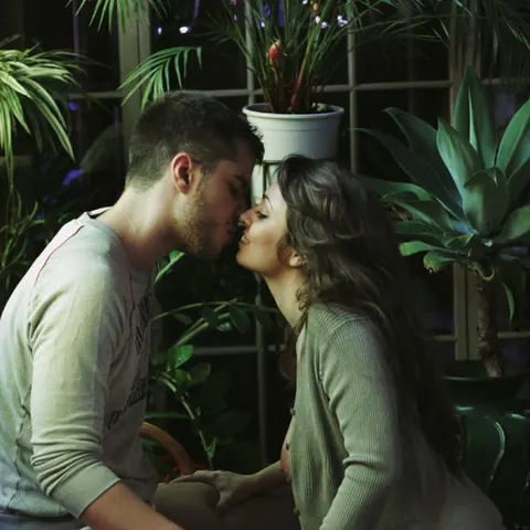 Miriam Prado: European Brunette Enjoys Pussy Licking While Kissing – photo 9 of 18