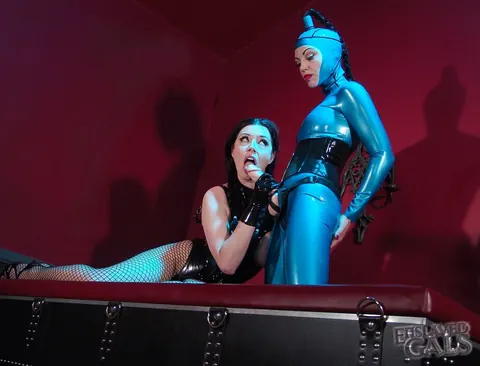 Anastasia Pierce: Tall Mature Brunette in Latex Dominates with a Strap-On – photo 10 of 17