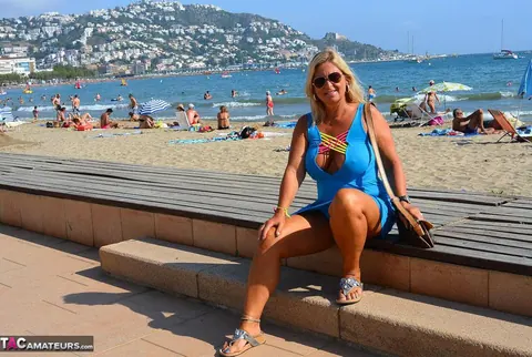 Nudechrissy: European Blonde MILF Walks on the Beach in a Skirt – photo 14 of 19