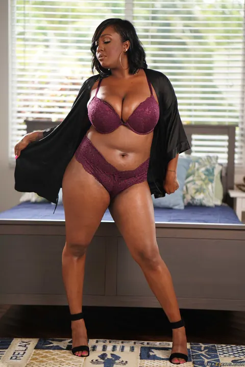 Layton Benton: Voluptuous Ebony Brunette Strips Off Her Lingerie to Show Her Big Tits – photo 2 of 20