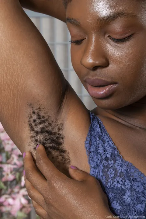 Carla Cain: Ebony MILF in a Dress Spreads Her Hairy Pussy – photo 5 of 20
