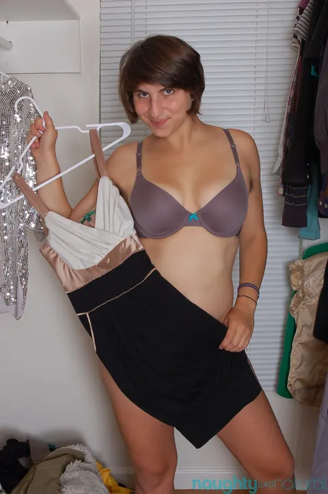 Zooey Milah: Short-Haired Brunette MILF Bares Her Big Tits and Hairy Bush – photo 4 of 21