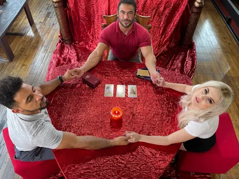 Aria Banks: Thick Pale Blonde in Heels Joins a Bisexual Threesome – photo 12 of 19
