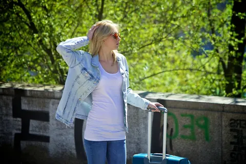 Alice Marshall: European Blonde Fucks a Stranger Outdoors – photo 1 of 17