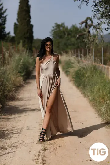 Sarah Long – Slim British Brunette Strips Out of Her Dress Outdoors