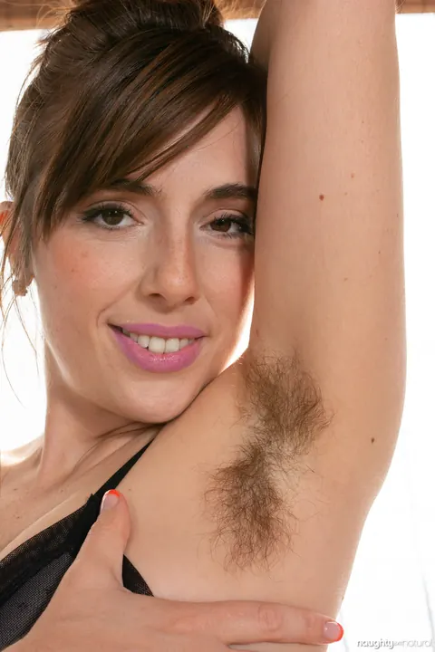 Simone Delilah: Thick Tattooed Brunette in Stockings Spreads Her Hairy Bush – photo 5 of 21