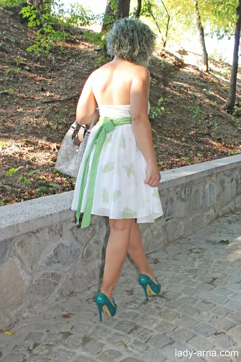 Lady Arria: Blonde Latina MILF Lifts Her Skirt and Spreads Outdoors – photo 17 of 18